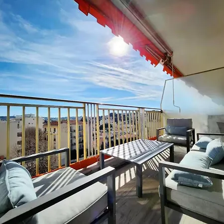 Apartment Le Guillabert - T4 En Plein Centre *