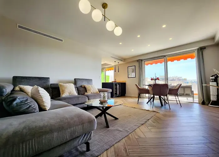 Le Guillabert - T4 En Plein Centre Apartmán