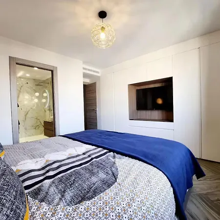 Apartment Le Guillabert - T4 En Plein Centre Antibes