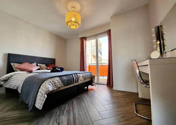 Le Guillabert - T4 En Plein Centre Apartment